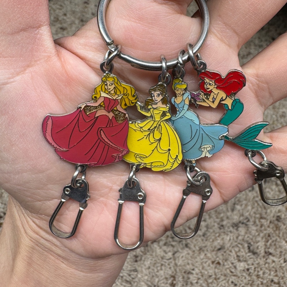 Disney Princesses Metal Charm Key Chain Belle Cinderella Ariel Sleeping Beauty